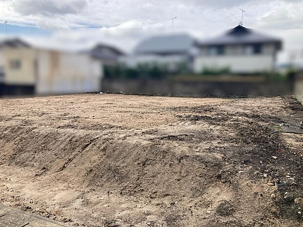 現地写真　撮影時:2026年8月下旬完成予定；2026年12月中旬
