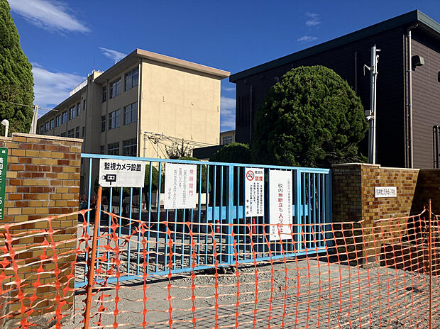 美和台小学校（約750m）