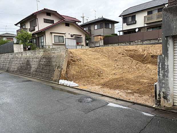 【現地写真】撮影時期:2026年6月中旬建物完成予定:2026年11月中旬接道状況:南5.0m公道