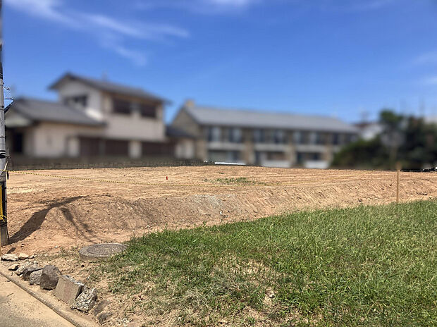 【現地写真】撮影時:2026年8月上旬建物完成時期:2027年1月中旬