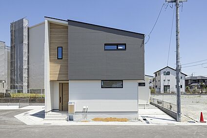 【外観/9月末まで公開中】