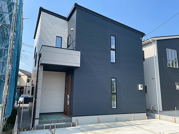 桶川下日出谷東3丁目 6区画 2号棟
モノトーンの外壁はモダンな印象になる建物です。