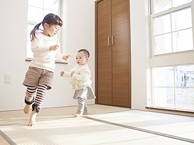 【建物20年長期保証】住宅瑕疵担保履行法に基づき、長期保証内容について建物を10年保証。5年ごとの有償メンテナンスを実施いただくことで保証を20年まで延長することができます。