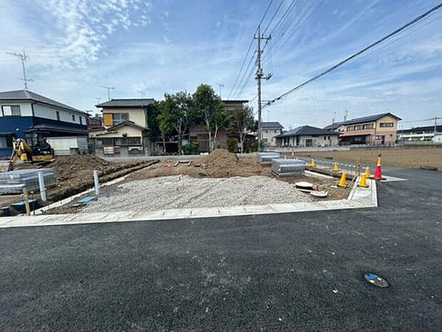 【1号棟 現地写真】 46.47坪の敷地で、お手入れしやすい広さです!駐車3台可能!来客時や増車時にも対応できるゆとりがあります!(2026/04/18撮影)