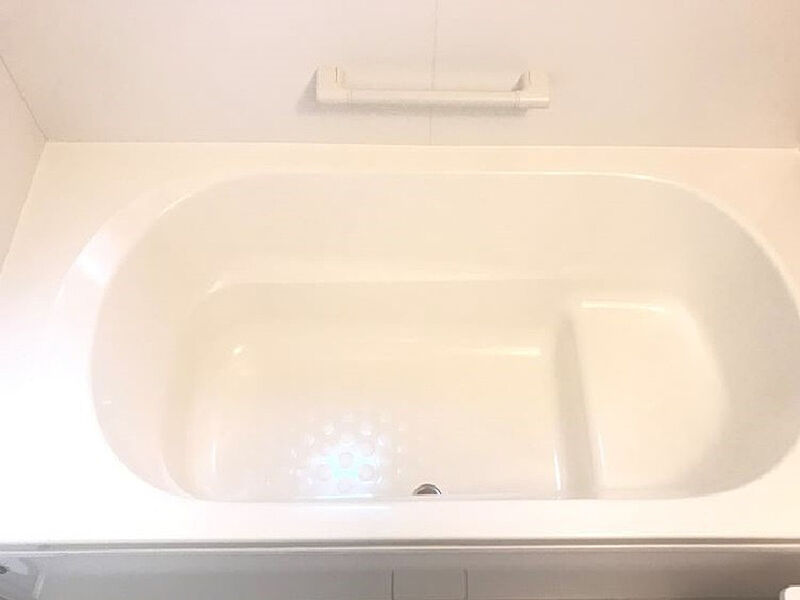 【2号棟：浴室(同仕様・同形状画像)】