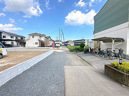 【分譲地、前面道路】