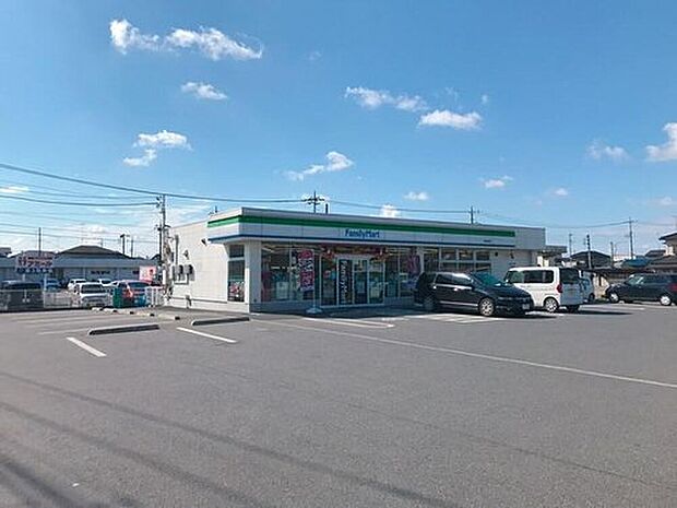 ファミリーマート邑楽中野店