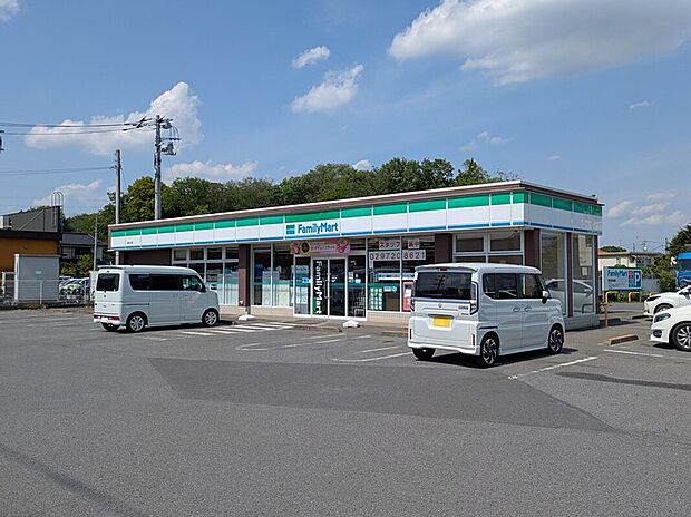 ファミリーマート　坂東辺田店