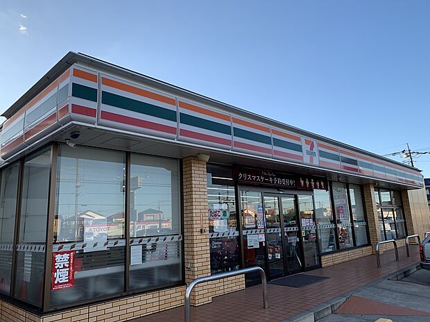 セブンイレブン 鴻巣下忍SS店（約220m）
