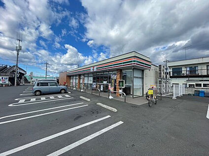 セブンイレブン 佐野奈良渕店 約320m～370m(徒歩約4分～5分)