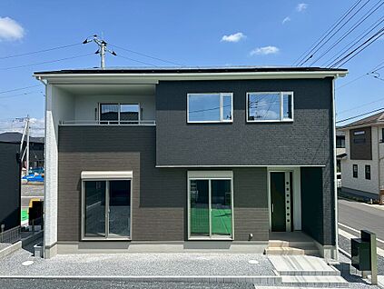 【5号棟　外観完成写真】　