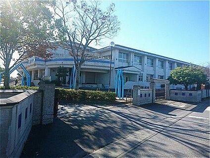 手小林小学校 約1,420m(徒歩約18分)