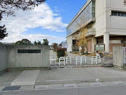 熊谷市立荒川中学校 約690m(徒歩9分)