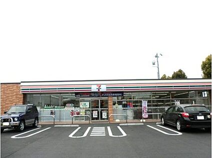 セブンイレブン 伊勢崎安堀町店 約560m(徒歩約7分)