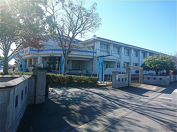 手子林小学校