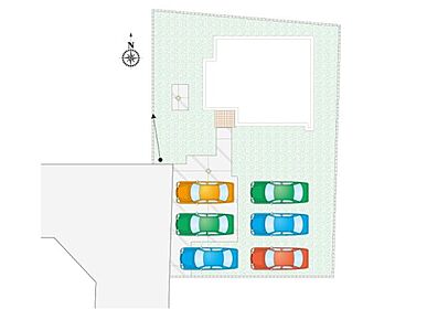 5台以上駐車可能です！お庭スペースが広く、陽当たりや風通しも良好です。車を多く所有するご家庭や趣味を楽しみたい方に！ 