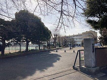 伊奈町立伊奈中学校 約1,200m(徒歩約15分)