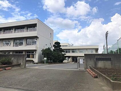 東松山市立東中学校 約1,000m(徒歩約13分)