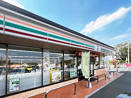 セブンイレブン 深谷上柴東3丁目店 約580m(徒歩8分)