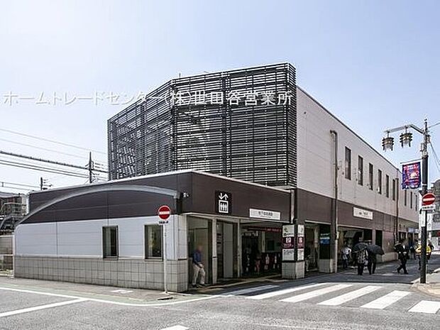 京王線「千歳烏山」駅より徒歩21分のロケーションです。

