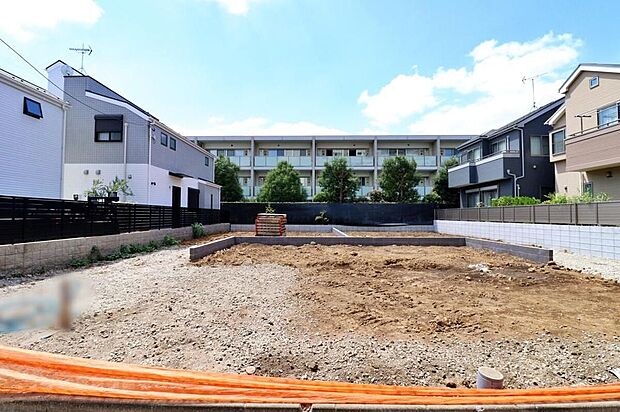 10月完成予定です！「高井戸」駅徒歩5分の恵まれたロケーション♪駅に近い家、ゆとりのある朝、疲れ知らずの帰り道、毎日実感満足できます。