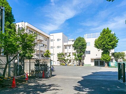 調布市立杉森小学校 340m(徒歩5分)