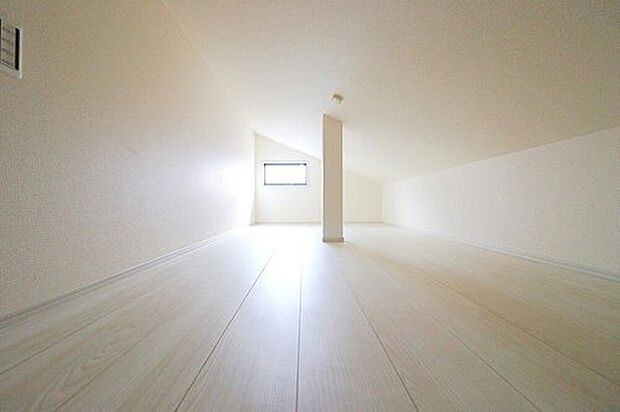 【収納】小屋裏収納は驚くほどの収納力!!例えば収納場所に悩みそうな「五月人形」や、暖房器具など季節ものもここに♪