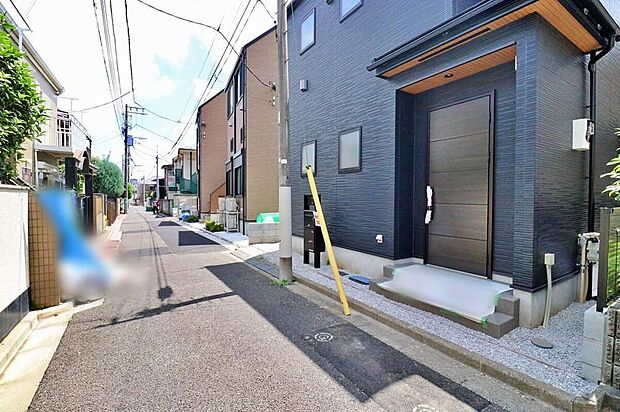 【前面道路含む現地写真】スーパー・コンビニ徒歩10分圏内!生活に欠かせない環境が揃う、利便性の良い立地♪