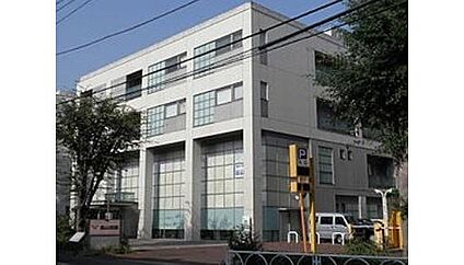 昭和大学附属烏山病院 750m(徒歩10分)