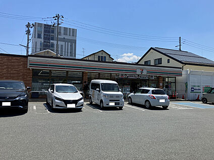 セブンイレブン山形諏訪町１丁目店 現地から600m。(徒歩8分。)