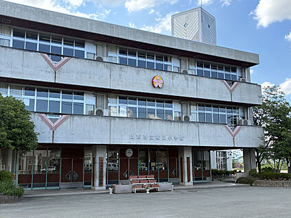山形市立桜田小学校 現地から1000m～1050m。(徒歩13分～14分。)