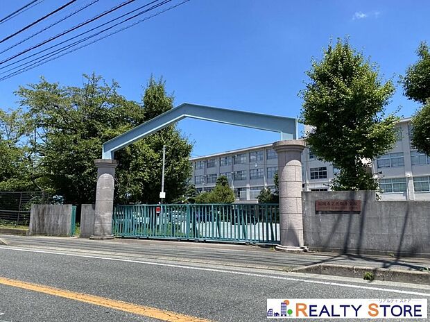 福岡市立花畑小学校(約800m)