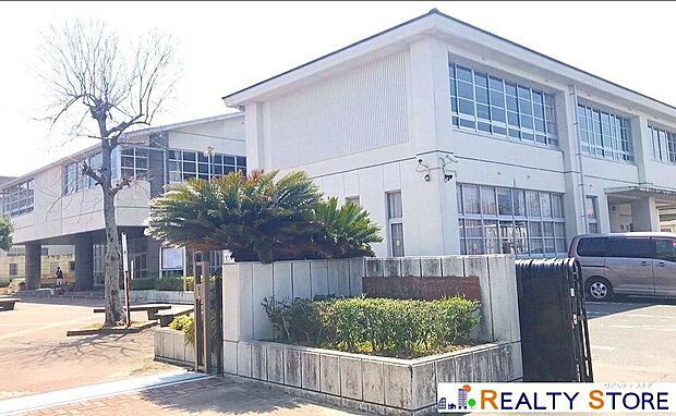 筑紫野市立筑紫野南中学校（約1,200m）