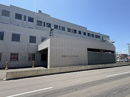 函館市医師会病院 徒歩9分