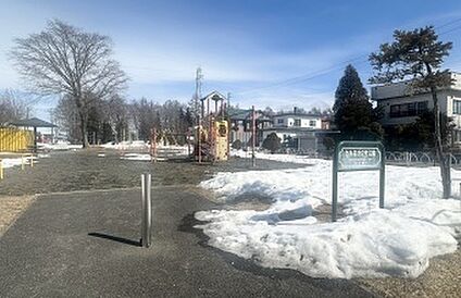 とみおか2号公園 徒歩3分