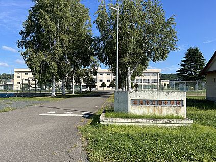 南中学校 徒歩19分