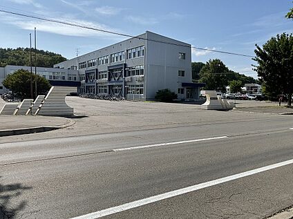 札内中学校 徒歩7分