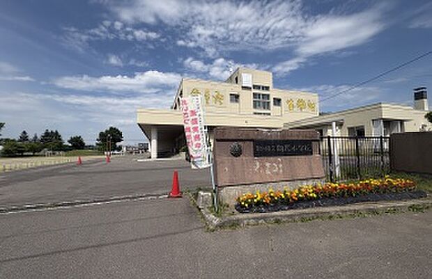 向陵小学校