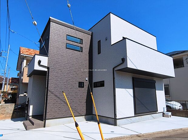 ☆外観の様子☆
造作食器棚やリネン庫など豊富な収納が魅力♪食洗機・浄水器付きフルフラットキッチンでお料理が楽しくなりそうです♪