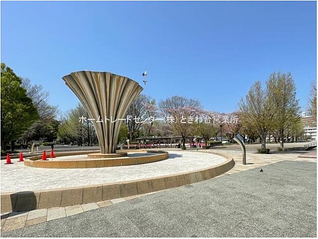 赤塚公園まで1600m 自転車で10分♪