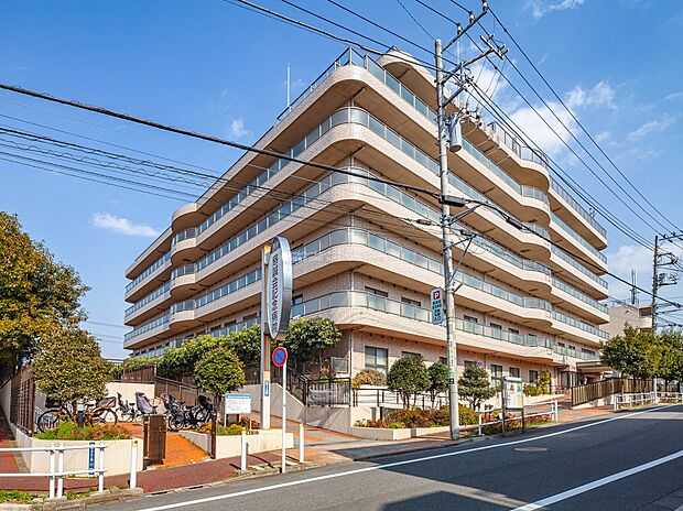 慈誠会記念病院(約790m)