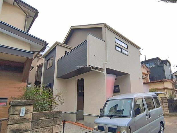 【現地外観写真】☆外観の様子☆
周辺には緑豊かな場所が多く、穏やかな時が流れる落ち着いた住環境です。
ゆとりの広さを誇る魅力あふれる邸宅です。
省エネ性能ラベル取得!