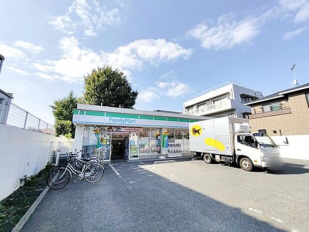 ファミリーマート大泉学園通り店（約860m）