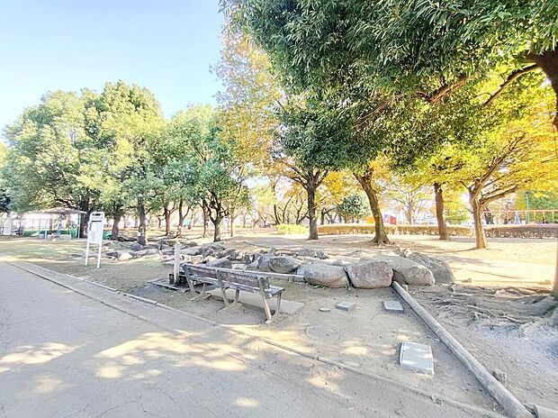 みずほ台中央公園（約1,210m）