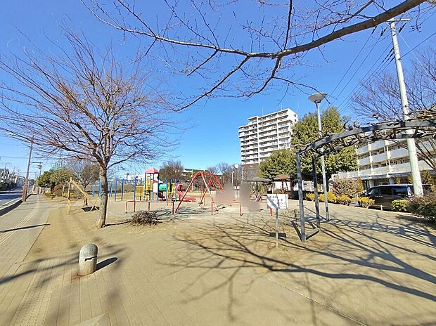 つるせ台公園（約350m）