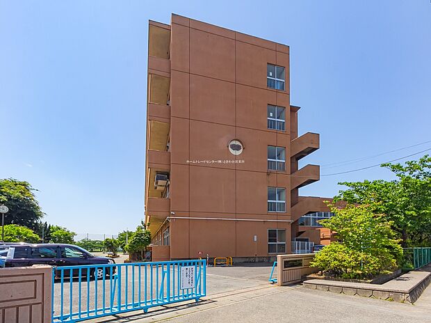 富士見市立水谷中学校(約750m)