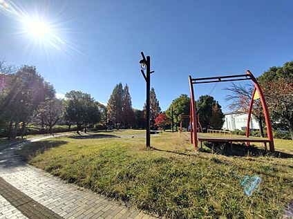 東原親水公園 642m(徒歩9分)