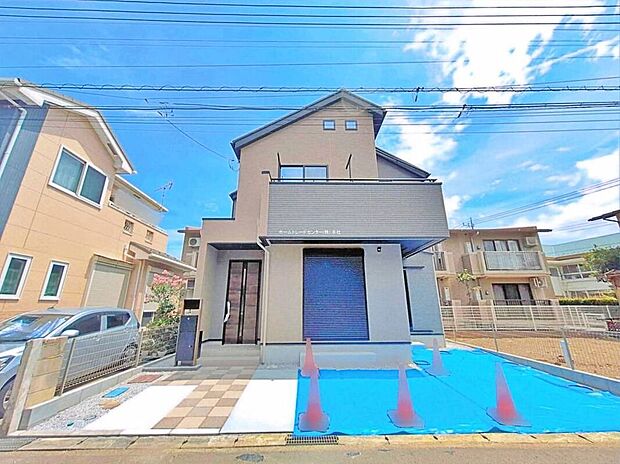 【現地外観写真】穏やかな空気の流れる落ち着いた住環境です。ぜひ、現地へ足をお運びいただき実際の環境・陽当たりをご確認下さいませ♪