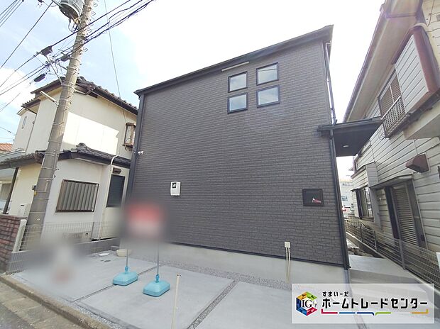 【☆現地外観写真☆】洗練されたデザインのお洒落なお住まいです。ゆとりの広さを誇る魅力あふれる邸宅の完成です。
地震に強い家。
住宅性能表示「建設」「設計」Ｗ取得♪
確かな品質、柔軟性のある家。
断熱等級６取得！