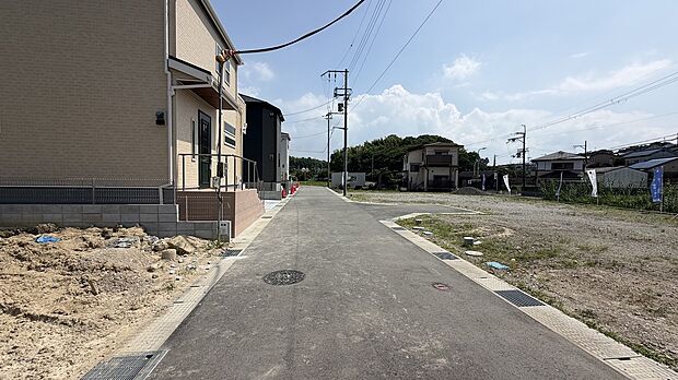 【分譲地外観】行き止まりの分譲地の為、車通りも少なく、お子様も安心です!